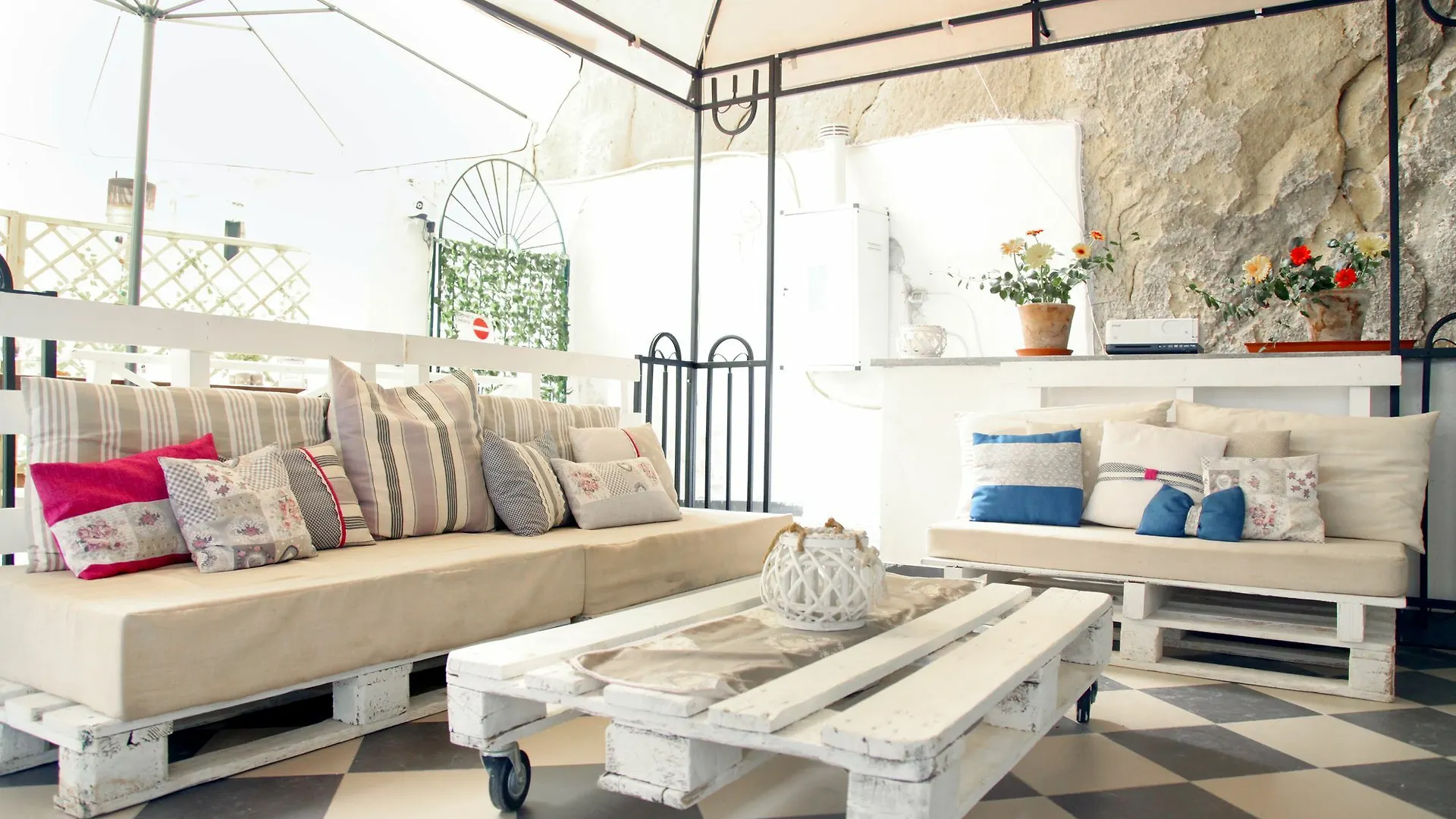 Sermoneta Apartments Naples