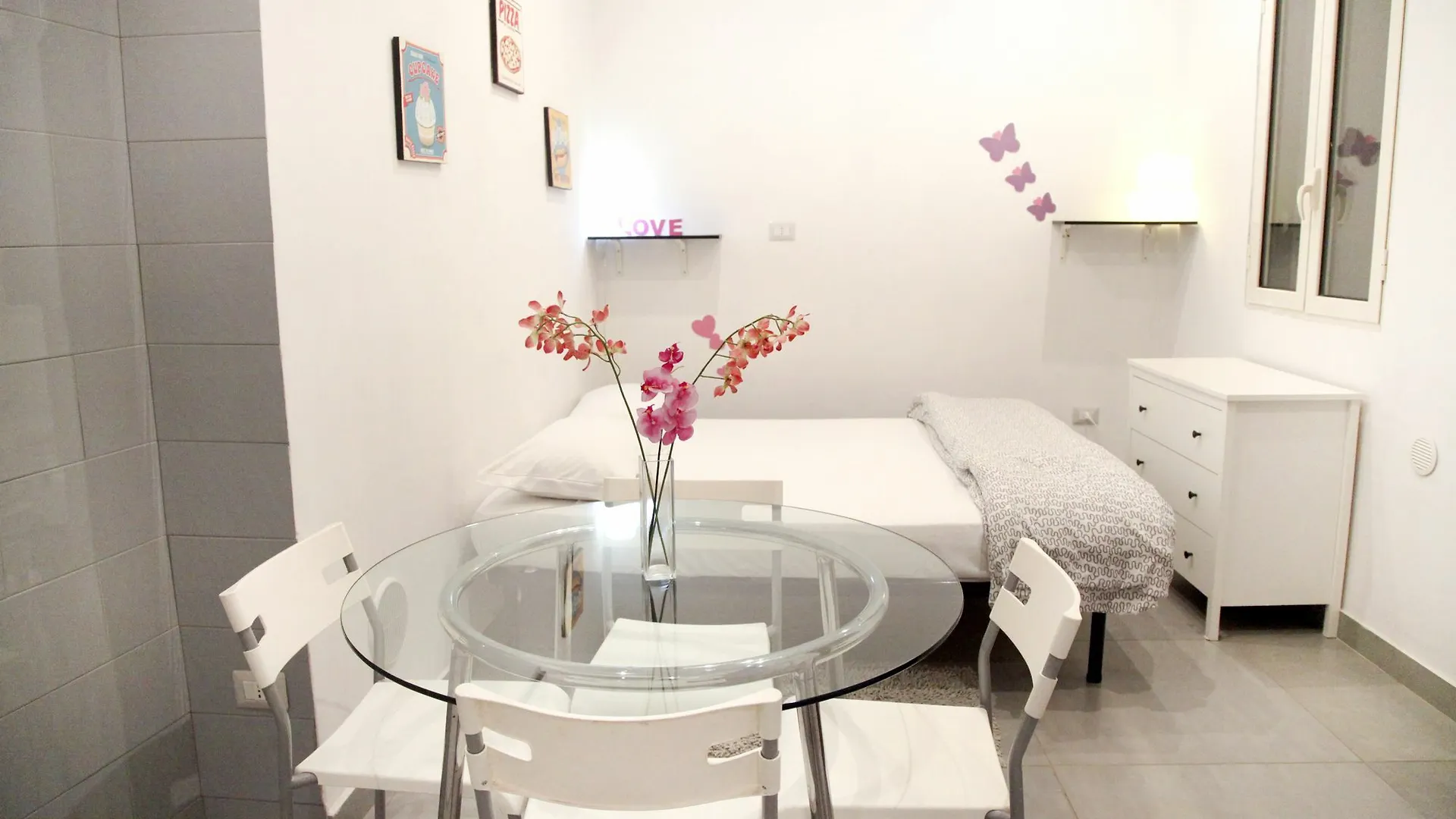 Sermoneta Apartments Naples