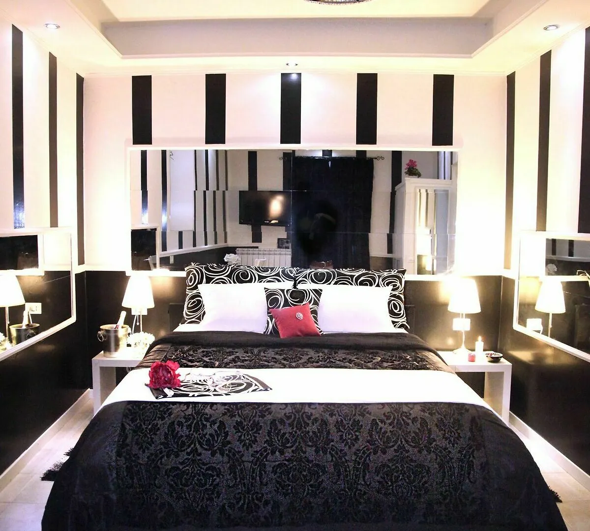 Sermoneta Apartments Naples Italy